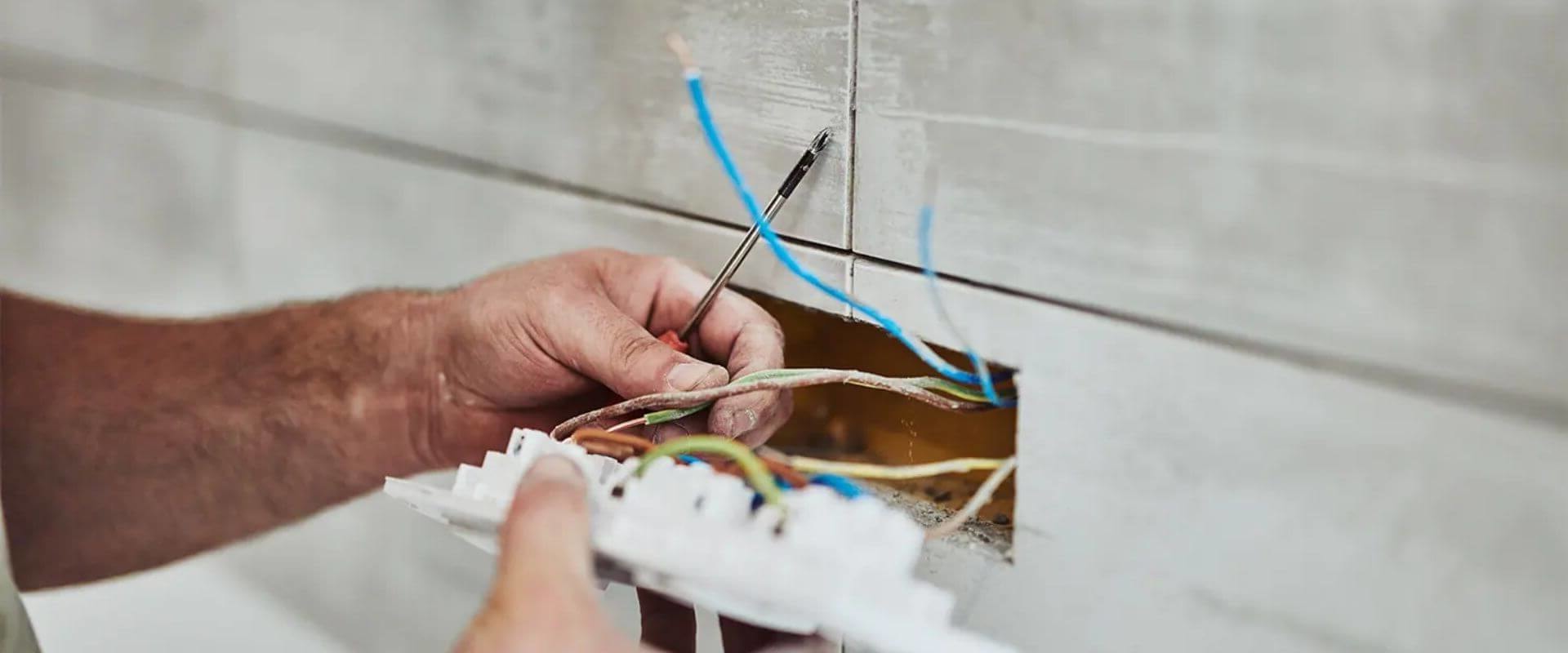 Fixing Faulty Wiring and Outlets: A Comprehensive Guide for Homeowners